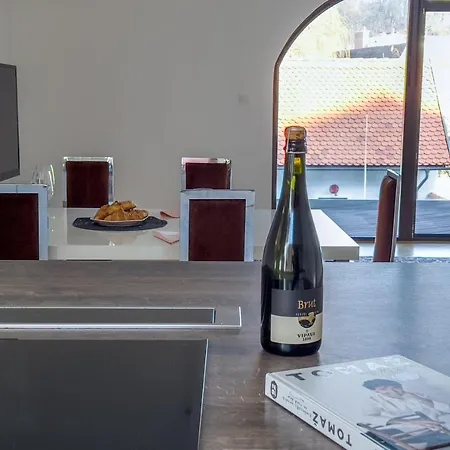 Apartment Riverside Ljubljanica With Private Parking